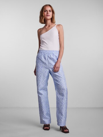 PIECES Loose fit Pants 'Evelyn' in Blue