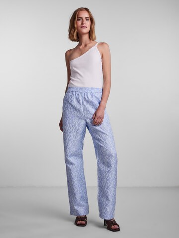 PIECES Loosefit Hose 'Evelyn' in Blau