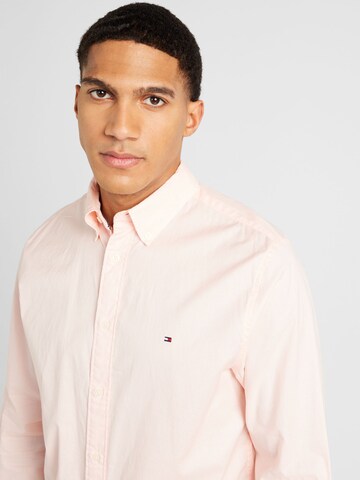 Regular fit Camicia di TOMMY HILFIGER in rosa