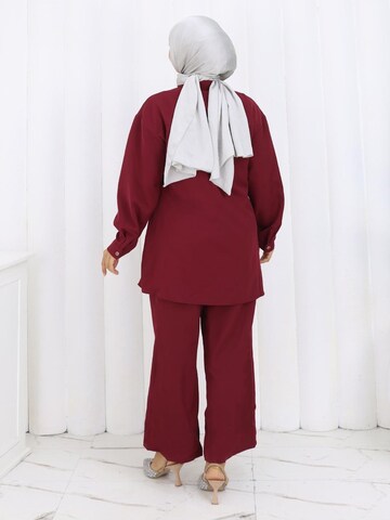 MODAMIHRAM Tunic in Red