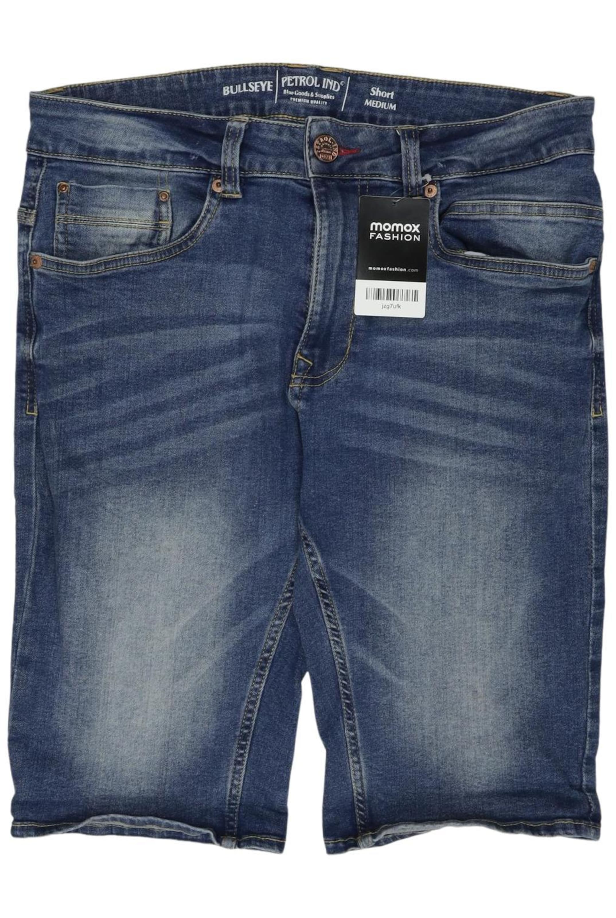 Petrol Industries Shorts in 33 in Blue: front