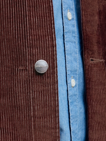 Veste mi-saison JACK & JONES en rouge