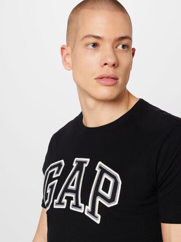 GAP Regular fit Μπλουζάκι 'BAS' σε μαύρο