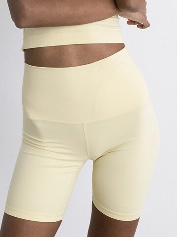 MyLibi Slim fit Leggings in Yellow