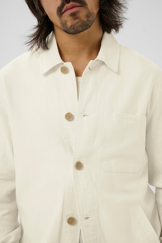 Matinique Overgangsjakke 'MAorignal' i hvid