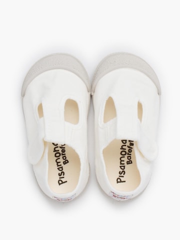 Pisamonas First-Step Shoes in White