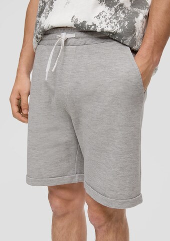 Regular Pantalon QS en gris