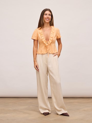 noar studios Широка кройка Панталон в бежово