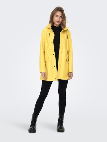 Manteau mi-saison 'Elisa' ONLY en jaune