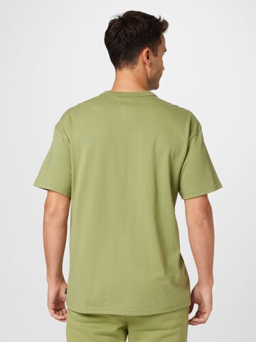 T-Shirt Nike Sportswear en vert