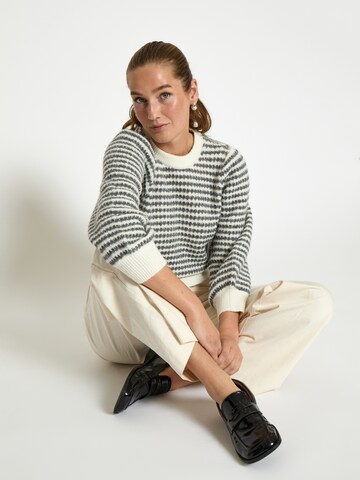 Pull-over 'Camilla' Peppercorn en blanc