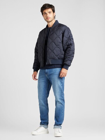 T-Shirt 'ESSENTIAL' TOMMY HILFIGER en bleu