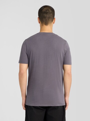 Lyle & Scott T-Shirt in Grau
