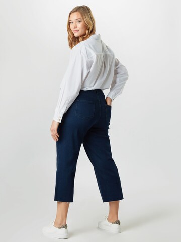 ABOUT YOU Curvy Regular Jeans 'Fotini' i blå