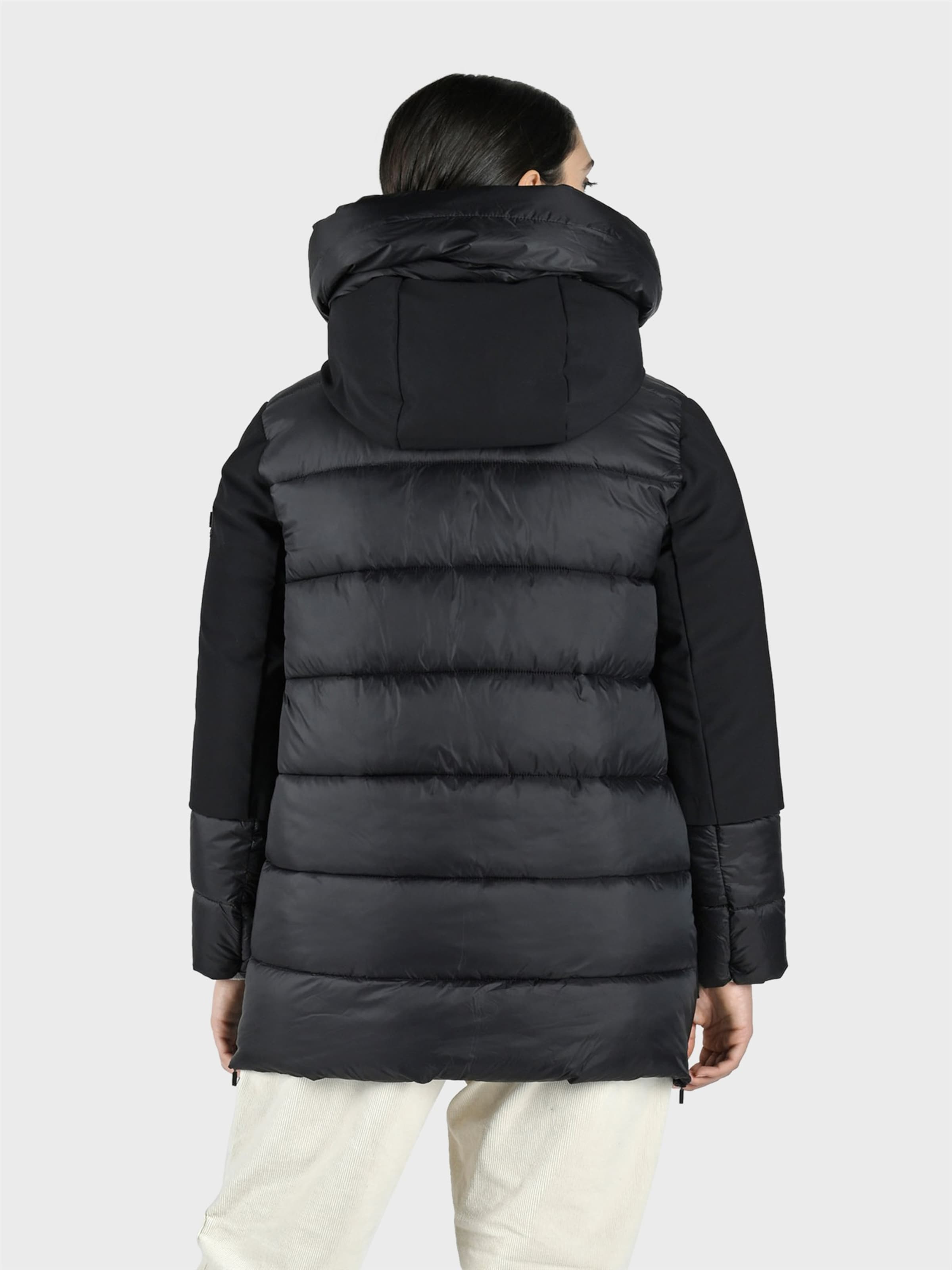 Canadian Classics Tussenparka ' BECANCOUR MID ' in Zwart: voorkant