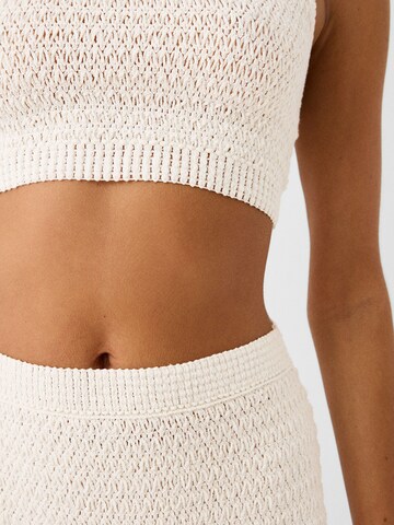 Top in maglia di Bershka in beige