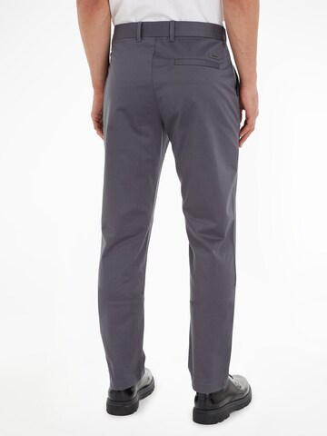 Calvin Klein Slim fit Chino Pants in Grey