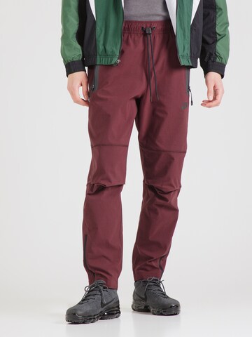 Nike Sportswear - Tapered Pantalón en rojo: frente
