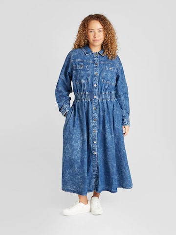 River Island Plus - Vestidos camiseiros em azul: frente