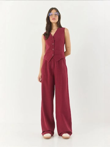 Pantalons de tailleur Bianco Lucci en rouge