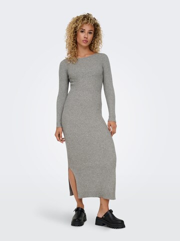 Robes en maille 'ONLKatia' ONLY en gris
