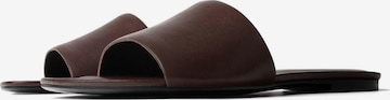 Pantoufle 'ALL THE COLORS FADE' L37 HANDMADE SHOES en marron : devant