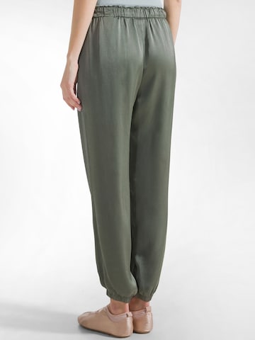 regular Pantaloni sportivi di DEHA in verde