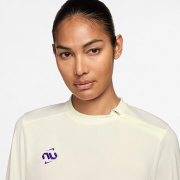 NIKE Performance Shirt in White