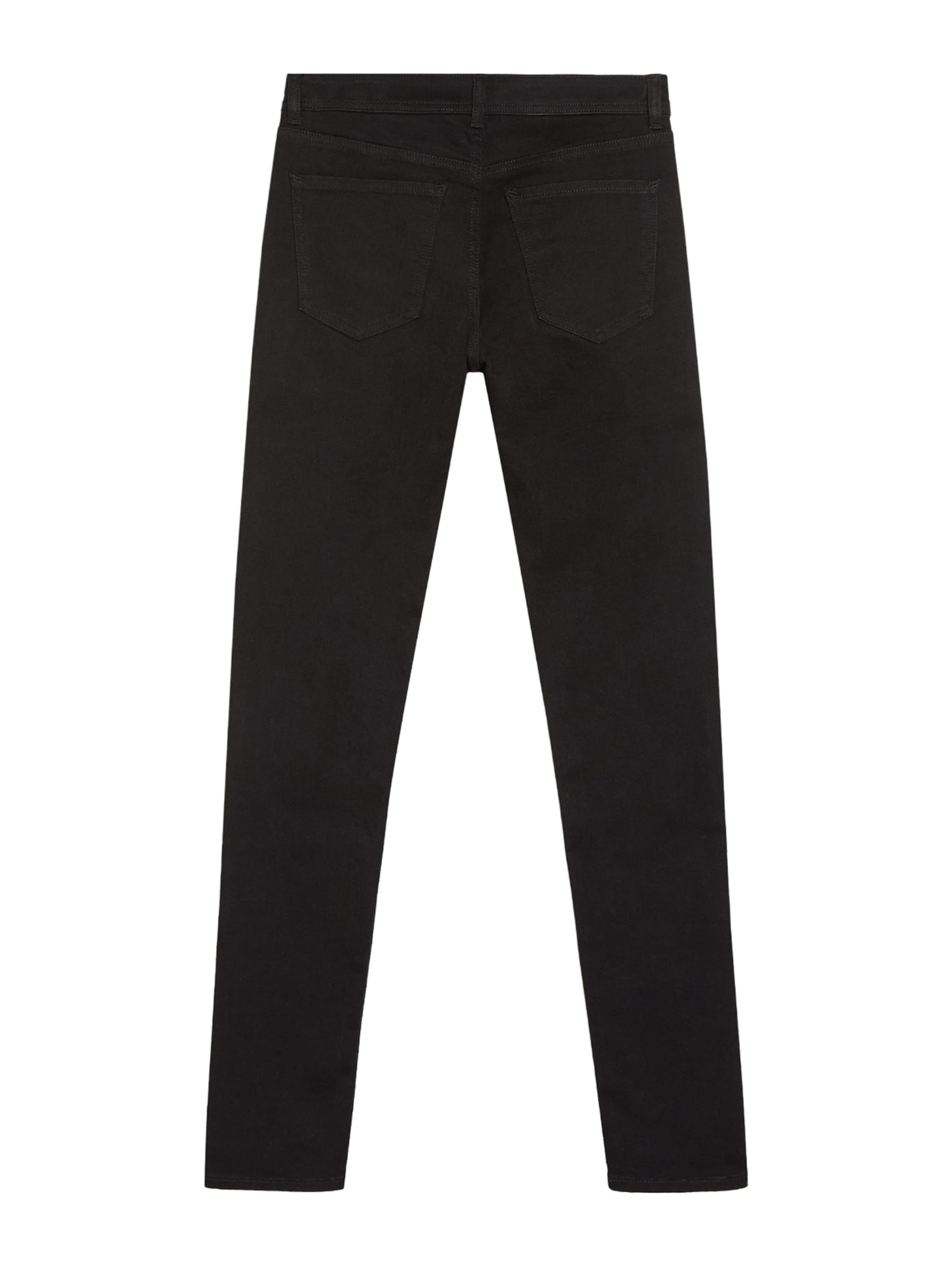 Skinny Jeans di Bershka in nero