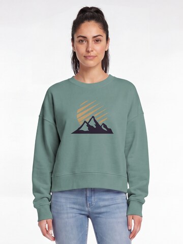 Watapparel Sweatshirt 'Mountain And Sun' in Grün: Vorderseite