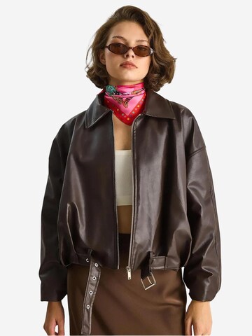 Bianco Lucci Tussenjas in Bruin: voorkant