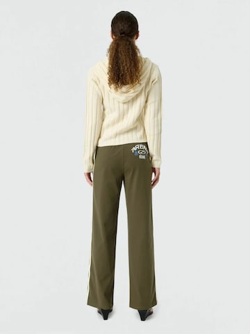 Résumé - regular Pantalón ' MileRS ' en verde