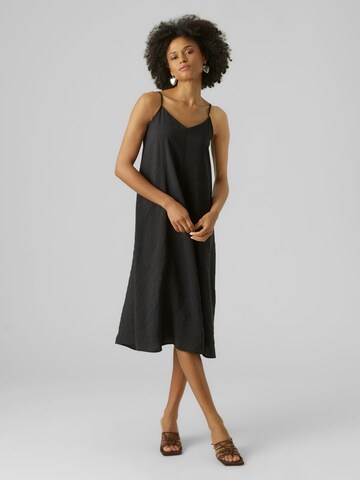 VERO MODA - Vestido 'Queen' en negro