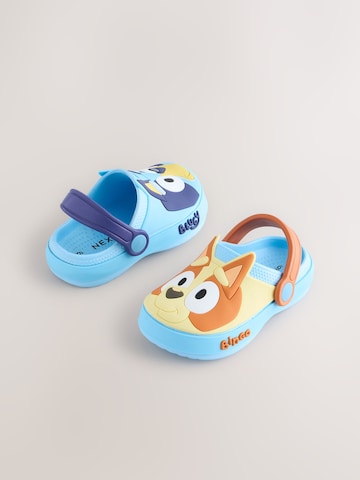 zils Next Vaļējas kurpes