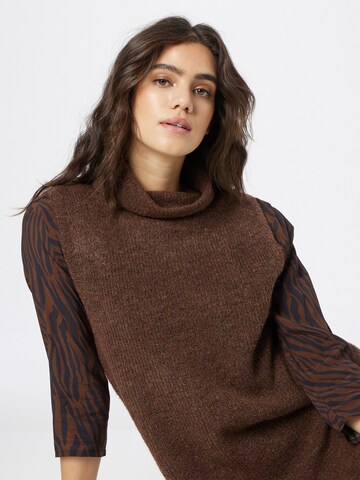 PIECES - Pullover 'Ellen' em castanho