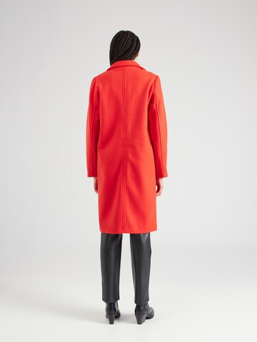 b.young Ανοιξιάτικο και φθινοπωρινό παλτό 'CILIA' σε κόκκινο