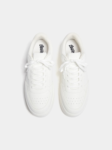 Pull&Bear Sneakers in White