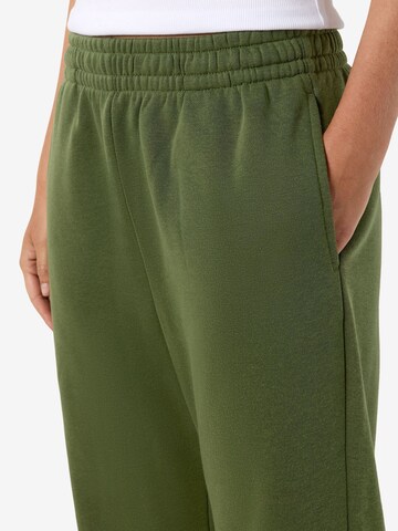 Loosefit Pantaloni 'BLOOM ' di Noisy may in verde