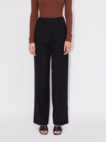 Wide leg Pantaloni 'Elvira' de la LeGer by Lena Gercke pe negru: față