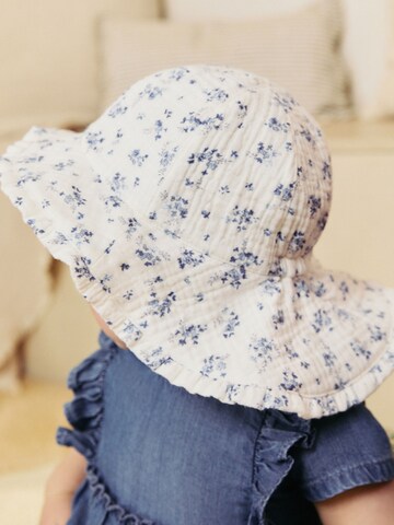 Chapeau Next en blanc
