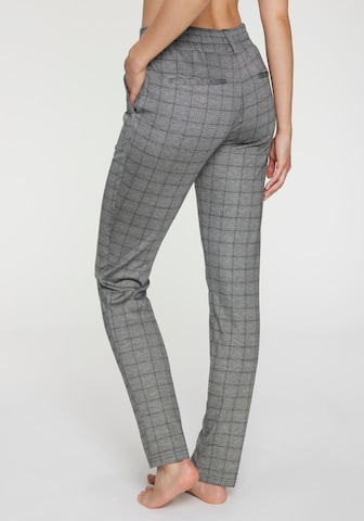 Regular Pantaloni de la LASCANA pe gri