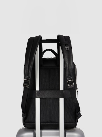 Piquadro Backpack in Black