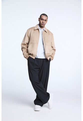 Karl Kani Jacke in Beige