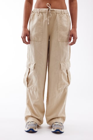 BDG Urban Outfitters Ohlapna forma Kargo hlače 'Luca' | bež barva: sprednja stran