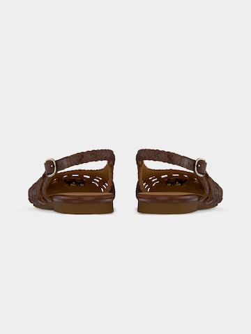 GABOR - Bailarina en marrón