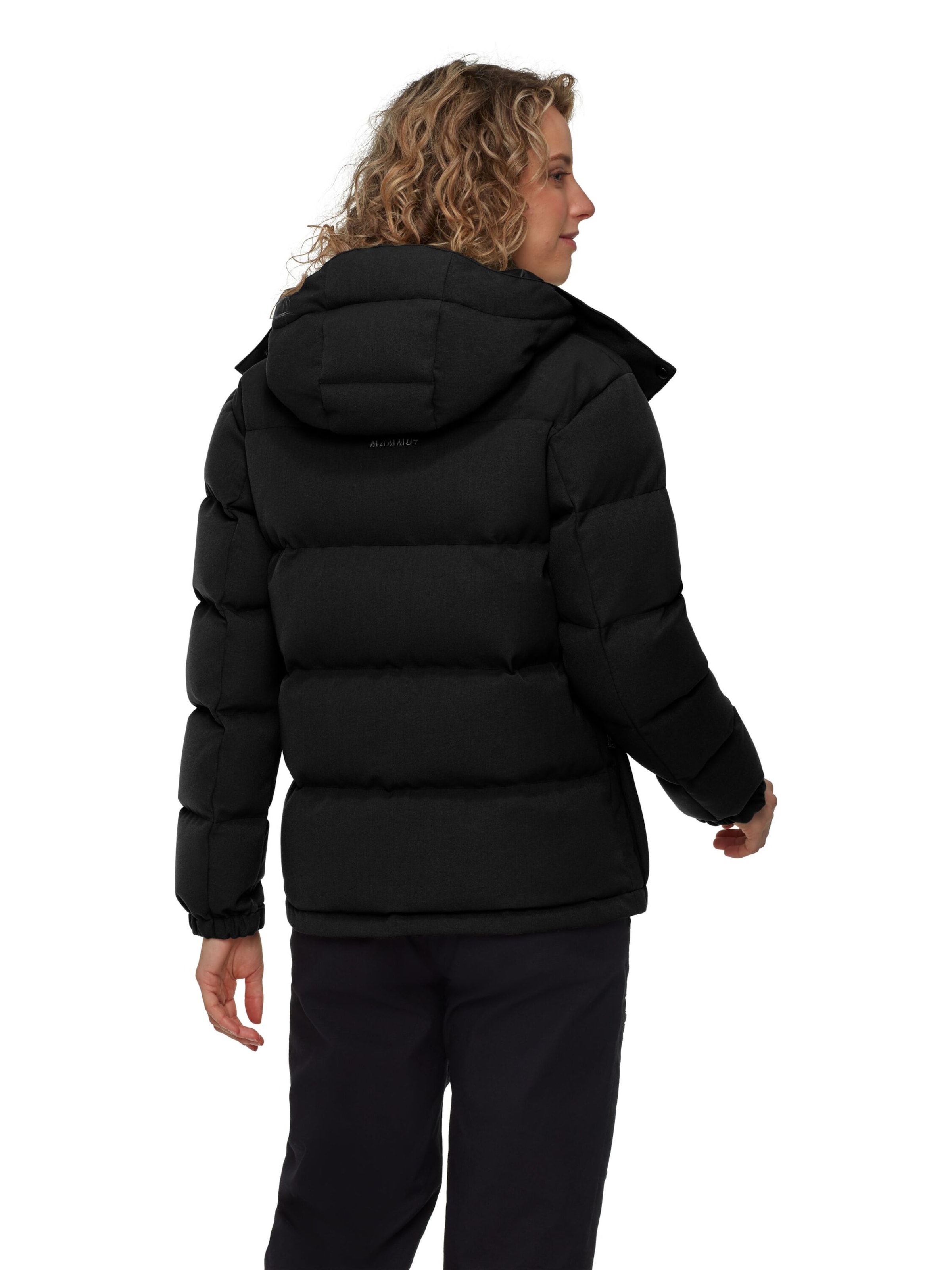 MAMMUT Outdoor Jacket in Black