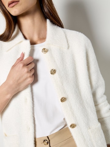 Apricot Knit Cardigan ' ' in White