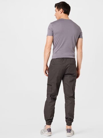 River Island Tapered Cargobroek in Bruin