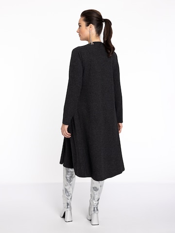 Robe YOEK en gris