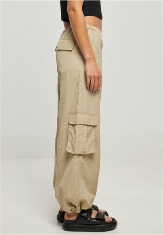 Effilé Pantalon cargo Urban Classics en beige